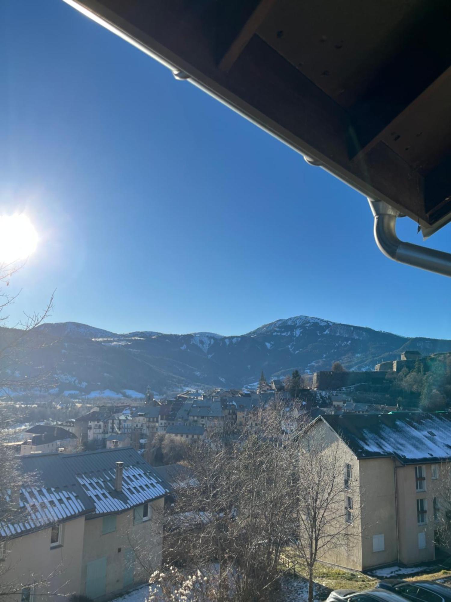 Appartement Au Coeur De Seyne Exterior foto